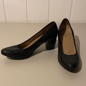 Naturalizer Black Chunky Heel Pumps size 9.5M